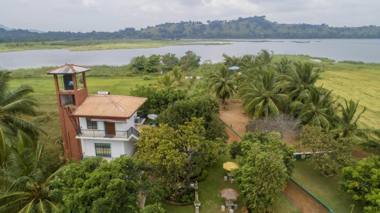 Nilambara Lake View Dambulla Exteriör bild